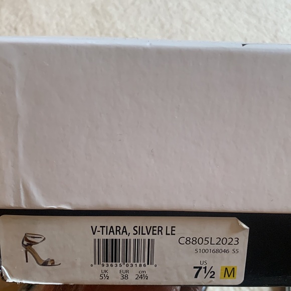 VIA SPIGA heels , size 7 1/2 Silver - Picture 7 of 8